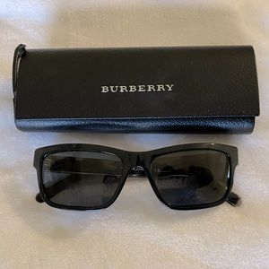Burberry B4225 B/4225 Sunglasses